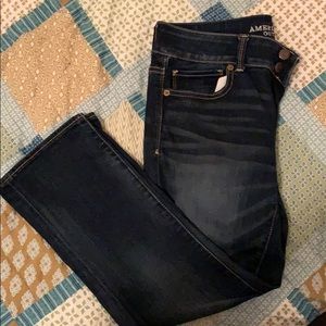 American Eagle Artist Crop